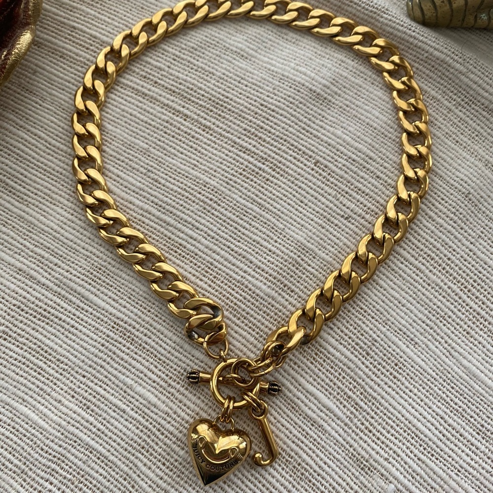 Juicy Couture Classic Heart Necklace
